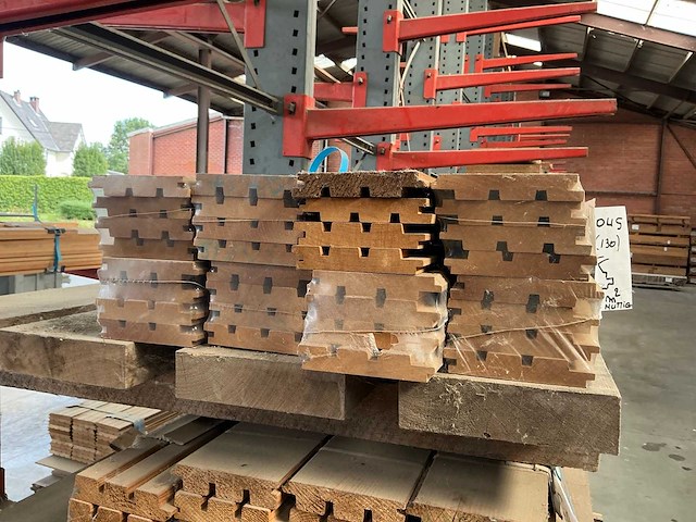 Thermowood ayous tand-en groef planken (32x) - afbeelding 2 van  3