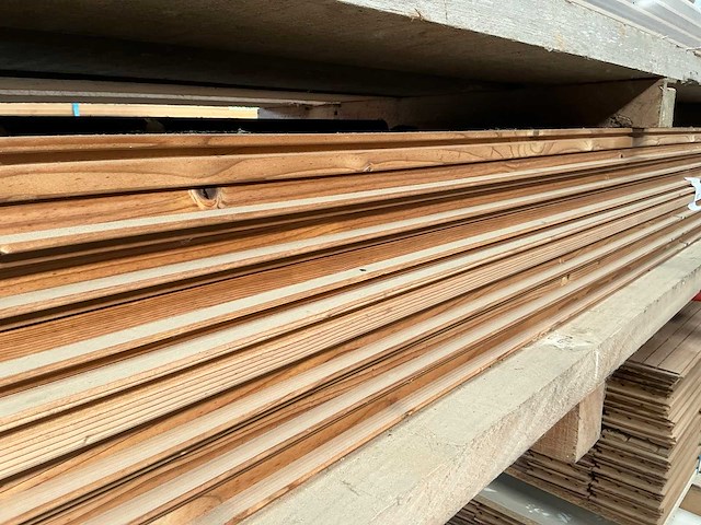 Thermowood dennen tand-en groef planken (31x) - afbeelding 3 van  4