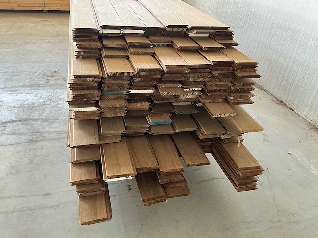 Thermowood frake lot bekleding tuinhuis (280x) - afbeelding 4 van  5