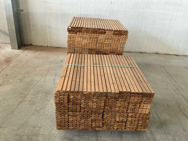 Thermowood houten tuinbekleding (376x) - afbeelding 3 van  4