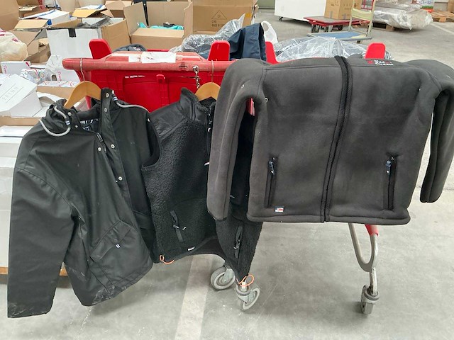 Thewildstream en mz72 diverse jassen, truien en bodywarmers (ca. 27x) - afbeelding 1 van  2