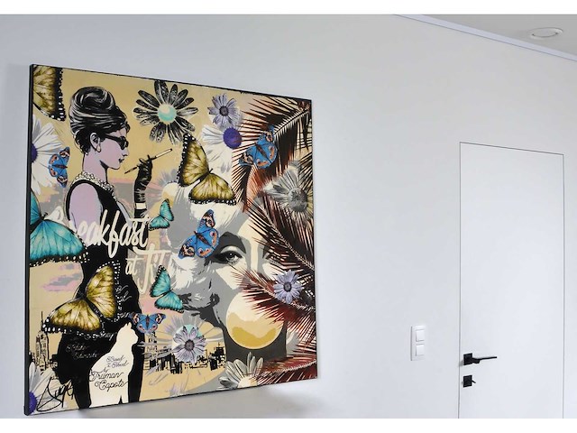 Thierry auger - breakfast at tiffany's - gemengde techniek op doek - 100x100 cm - afbeelding 4 van  14