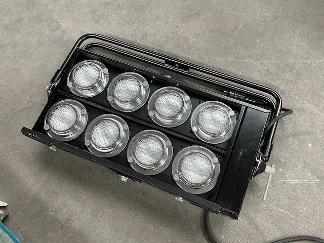 Thomas - 8-lite blinder - par spotlights (8x) - afbeelding 1 van  5