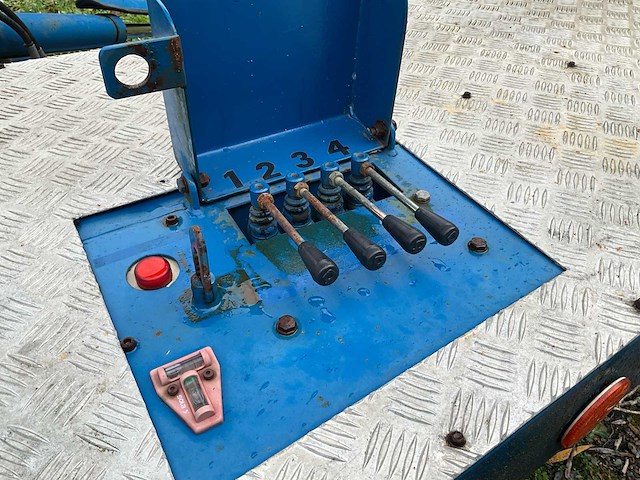 Thomas 120 nwt - 12m luchtwerkplatform - afbeelding 6 van  35