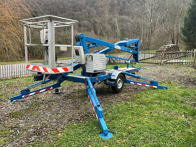 Thomas 120 nwt - 12m luchtwerkplatform - afbeelding 31 van  35