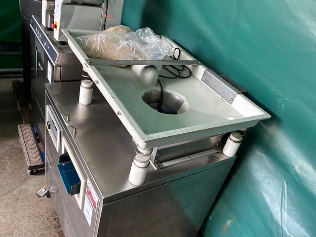 Thomas dörr td8000 bestek reinigingsmachine - afbeelding 2 van  4