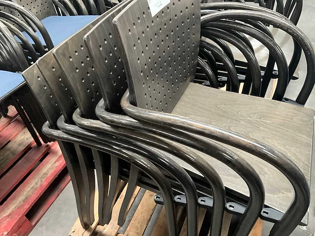 Thonet restaurantstoel (10x) - afbeelding 6 van  9