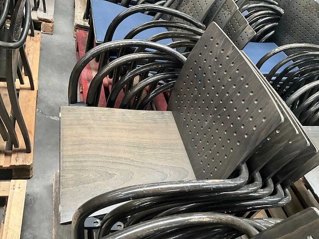 Thonet restaurantstoel (15x) - afbeelding 3 van  12