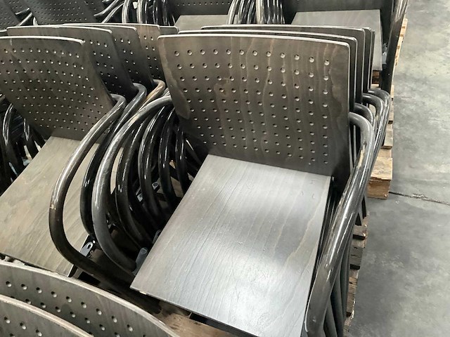 Thonet restaurantstoel (20x) - afbeelding 2 van  13