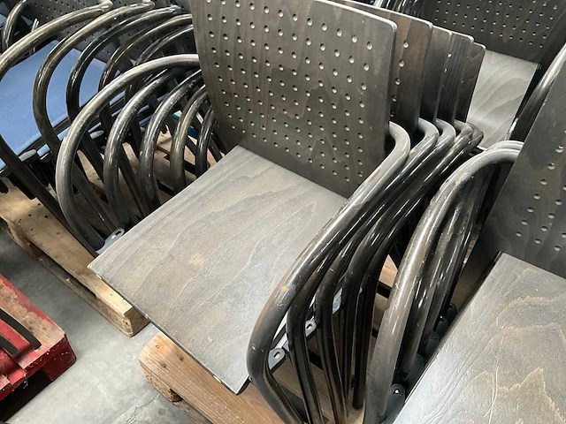 Thonet restaurantstoel (20x) - afbeelding 13 van  13