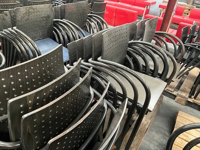 Thonet restaurantstoel (20x) - afbeelding 2 van  10
