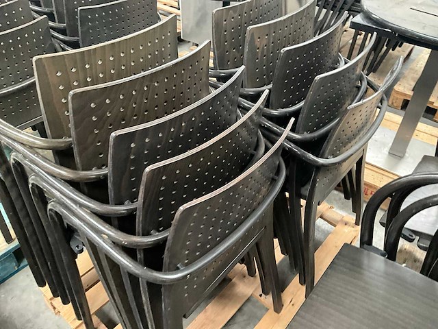 Thonet restaurantstoel (20x) - afbeelding 11 van  11
