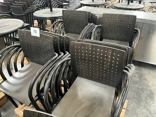 Thonet restaurantstoel (20x) - afbeelding 8 van  12