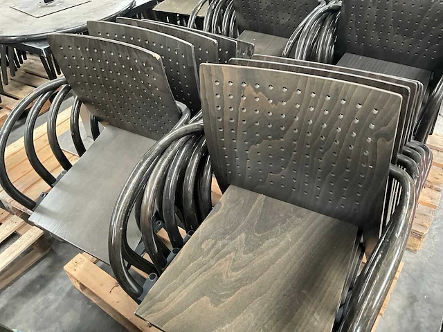 Thonet restaurantstoel (20x) - afbeelding 3 van  11