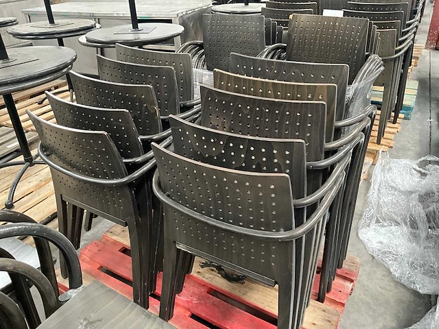 Thonet restaurantstoel (30x) - afbeelding 6 van  14