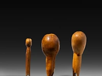 Three bone lega tutimbitimbi or mini phalluses, d.r. congo, h 5 - 6 cm - afbeelding 2 van  6