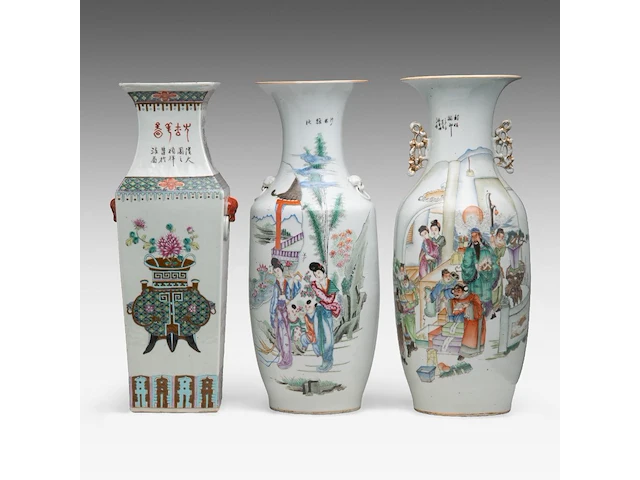 Three chinese famille rose vases, incl. a 'flowers in antiquities' fanghu vase, two vases with animated scenes, late 19thc, tallest h 58 cm - afbeelding 1 van  6