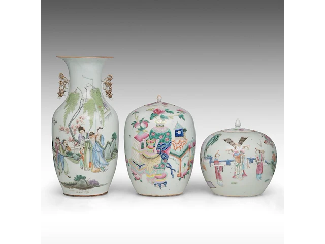 Three chinese famille rose ware, incl. a fine 'immortals' melon-shaped ginger jar, all late 19thc, total h 22,5 - h 42 cm - afbeelding 1 van  8