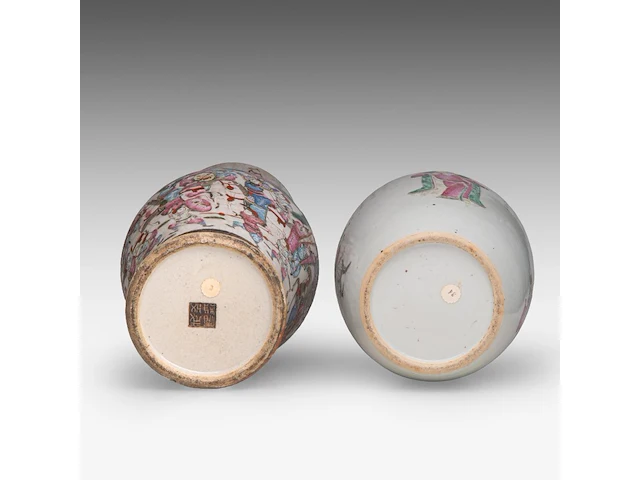 Three chinese famille rose ware, incl. a washing basin, a nanking ware vase, a wu shuang pu ginger jar, 19thc, h 13 - ø 39 cm / h 46 cm / total h 32 cm - afbeelding 9 van  11