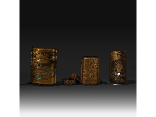 Three japanese gold lacquered inro, edo/meiji period (19thc) - afbeelding 3 van  6