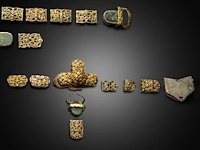 Three sets of chinese gilt bronze repoussé and open-work strap plaques or horse trappings with floral motifs, liao dynasty (907–1125) - afbeelding 2 van  10