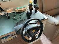 Thrustmaster t80 ferrari 488 gtb – racing wheel + pedalen – in goede staat – weinig gebruikt - afbeelding 1 van  3