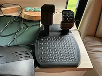 Thrustmaster t80 ferrari 488 gtb – racing wheel + pedalen – in goede staat – weinig gebruikt - afbeelding 2 van  3