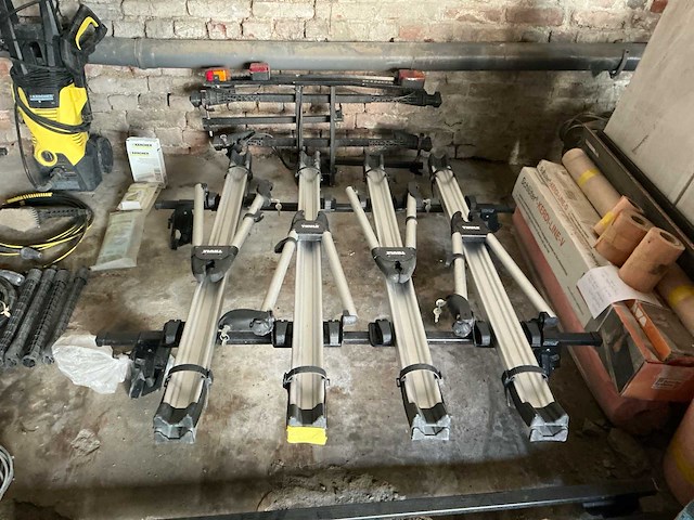 Thule dakdrager fietsensdragers - afbeelding 1 van  4