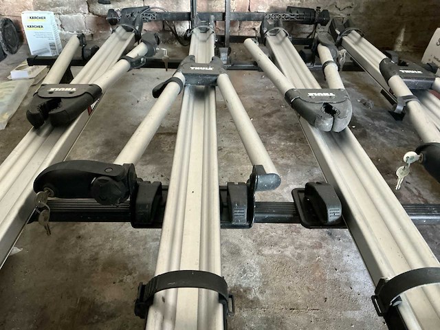 Thule dakdrager fietsensdragers - afbeelding 3 van  4
