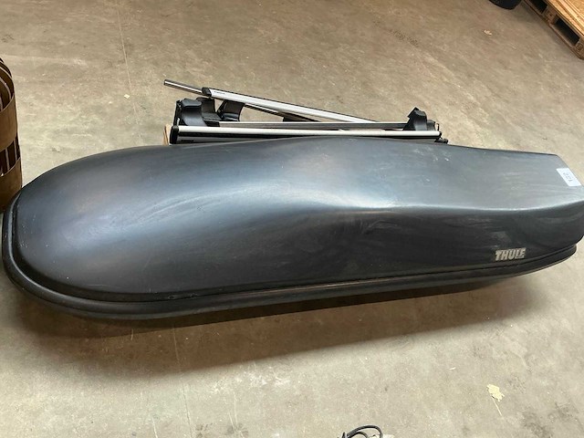 Thule skibox - afbeelding 1 van  2