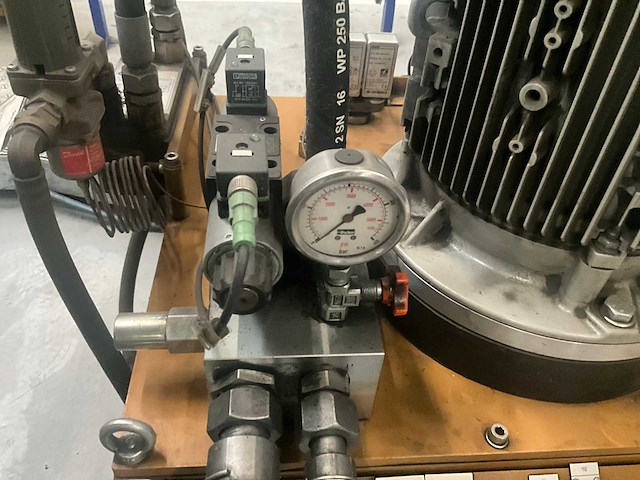 Thyssen-krupp hydrauliek groep/aggregaat - afbeelding 2 van  17