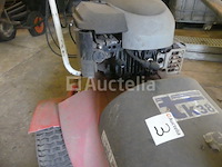 Tielburger tk38 benzinevloerschrobmachine - afbeelding 6 van  7