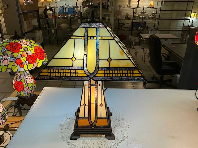 Tiffany tafellamp - afbeelding 2 van  4