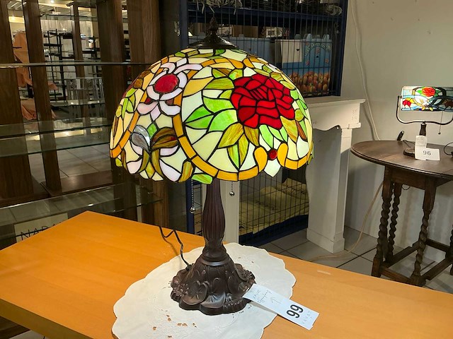Tiffany tafellamp - afbeelding 1 van  4