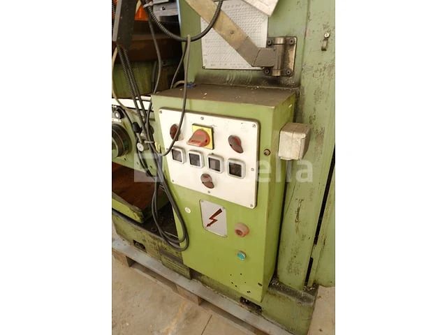 Tiger fv130 industriële verticale freesmachine - afbeelding 6 van  14