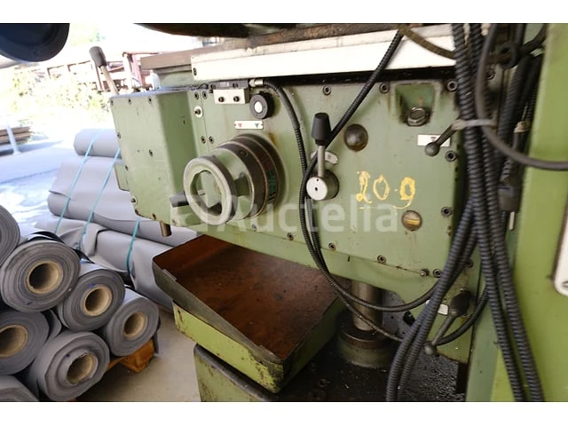 Tiger fv130 industriële verticale freesmachine - afbeelding 8 van  14