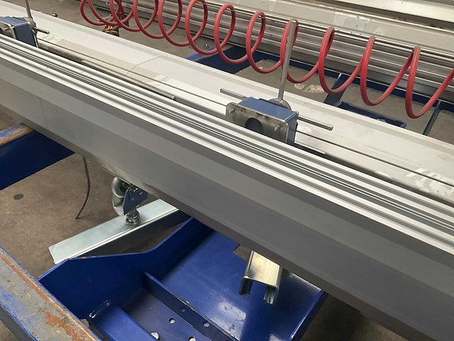 Tiltech pneumatisch hefsysteem met deurengrijper - afbeelding 4 van  24