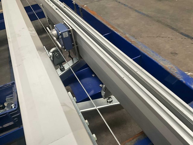 Tiltech pneumatisch hefsysteem met deurengrijper - afbeelding 5 van  24