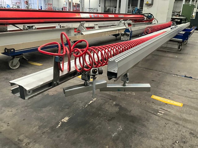 Tiltech pneumatisch hefsysteem met deurengrijper - afbeelding 7 van  24