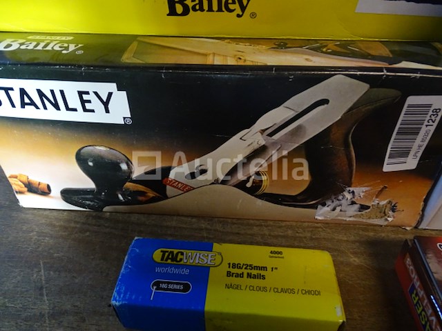 Timmermateriaal (zie detail) - afbeelding 5 van  8