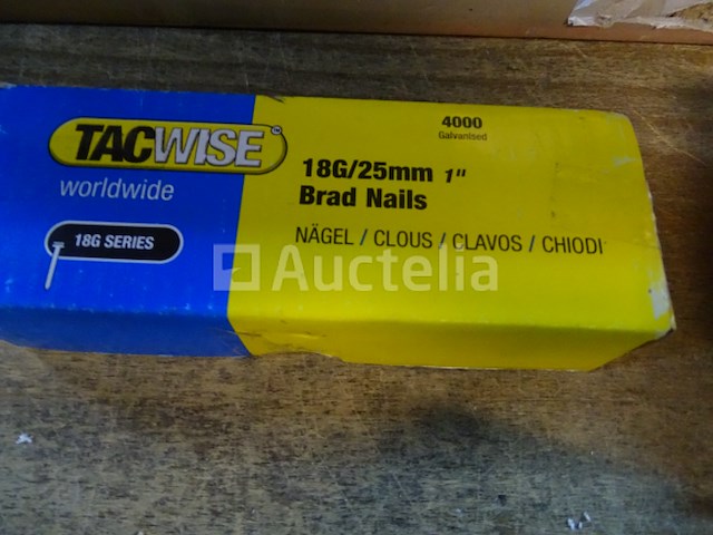 Timmermateriaal (zie detail) - afbeelding 7 van  8