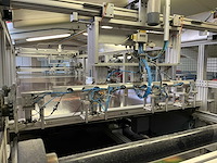 Titan - dk2500 - surjeteer / festoneer / afboording tapijt machine - 2004 - afbeelding 5 van  10