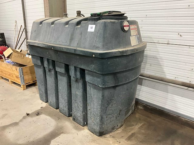 Titan bt 1150 stookolietank - afbeelding 1 van  8