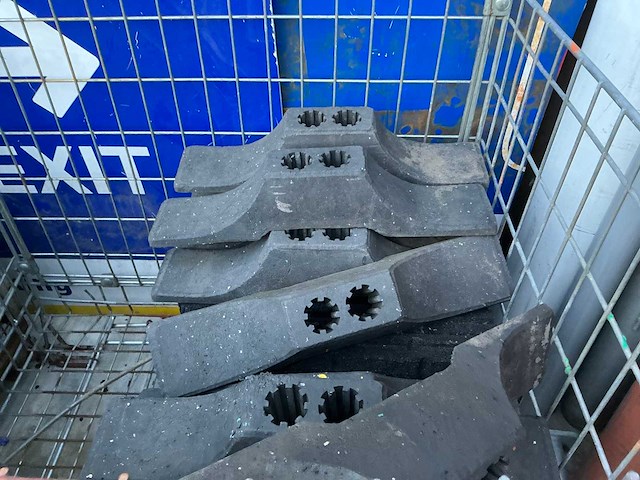 Titan diverse signalisatie en afzethekken - afbeelding 5 van  15