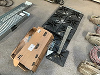 Titan grondplaten / daksteun (15x) - afbeelding 1 van  5