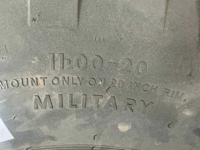 Titan t hawk 11.00-20 militaire band - afbeelding 5 van  5