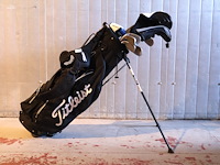 Titleist golftas met uitklapbare standaards - afbeelding 1 van  6