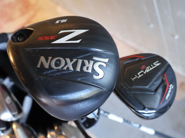 Titleist golftas met uitklapbare standaards - afbeelding 5 van  6
