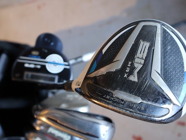 Titleist golftas met uitklapbare standaards - afbeelding 6 van  6