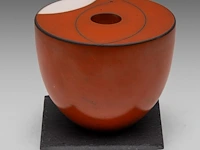 Tjok dessauvage (1948), ceramic vase, 2010 9 cm. (3.54 in.) - afbeelding 3 van  10